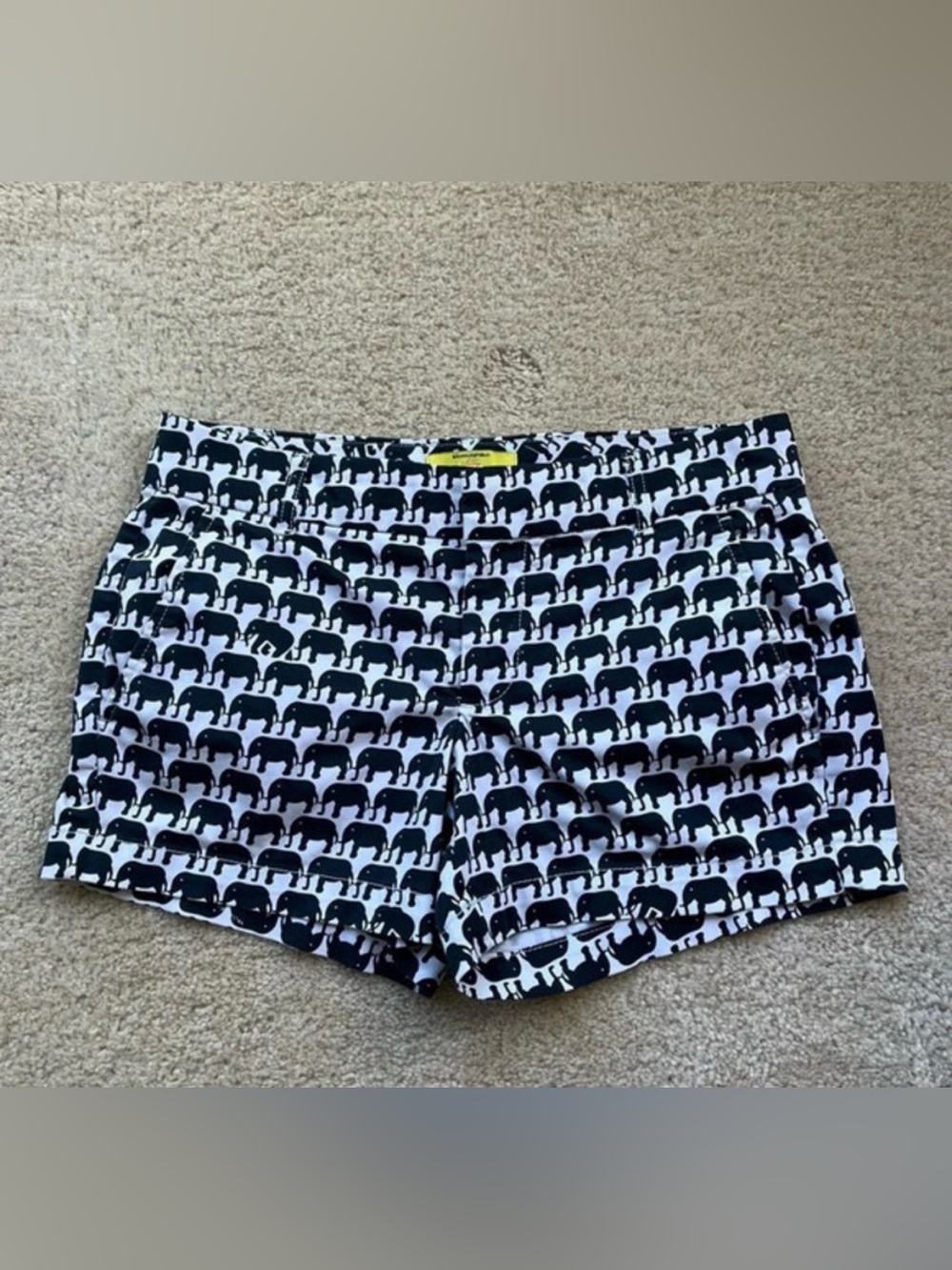 Banana Republic Milly Women's Blue & White Elephant Chino Shorts - 2P - VGUC